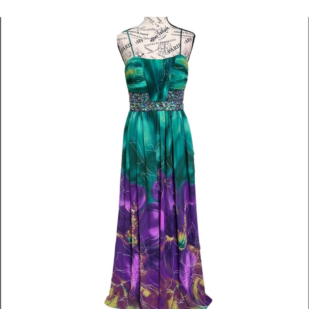 XScape Gown
